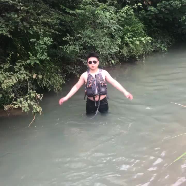 Adjustable Fishing Buoyancy Vest